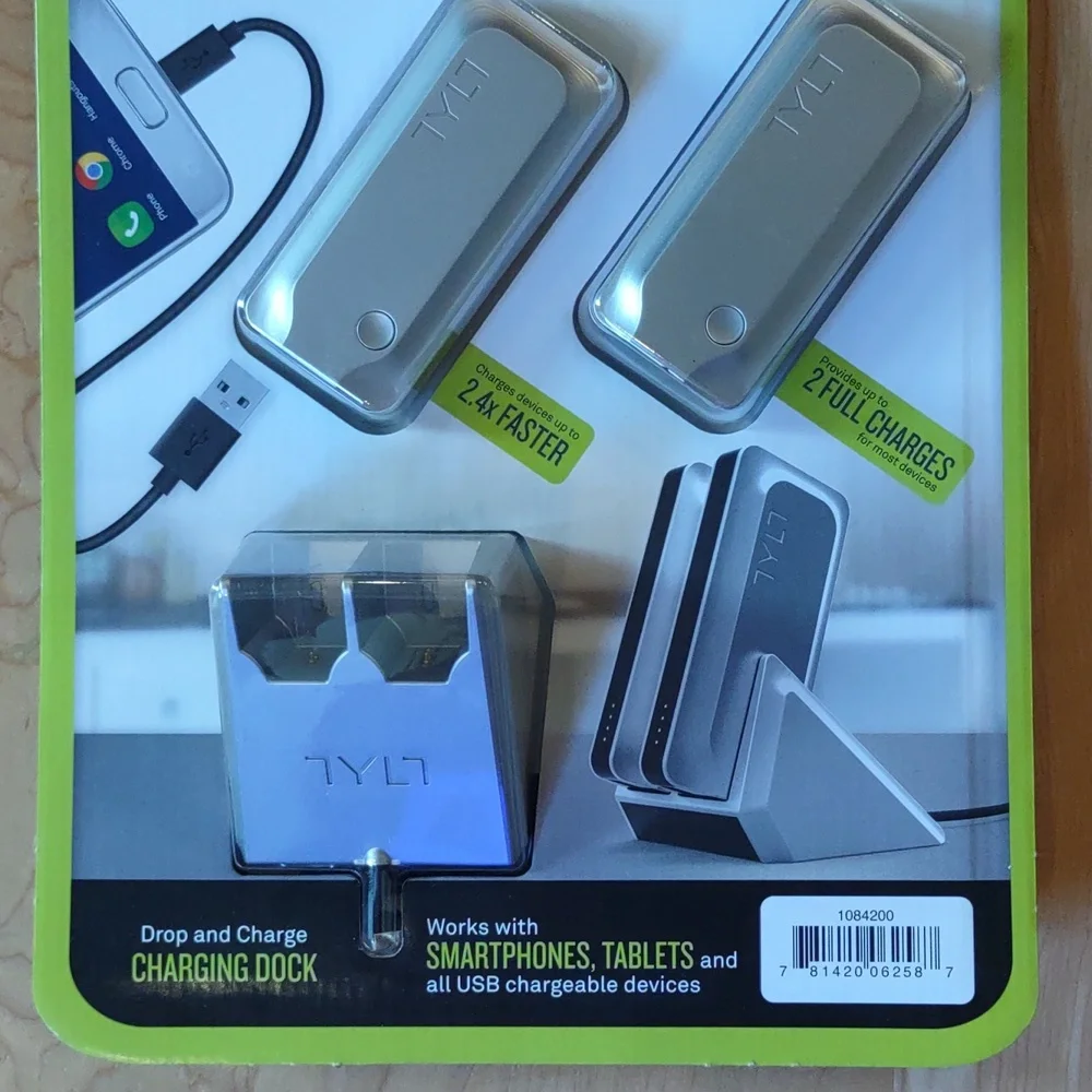 TYLT 2-Pack Portable Power Bank With Charing Dock
